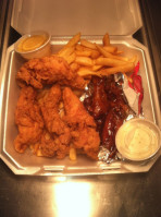 T-n-t Extreme Wingz food