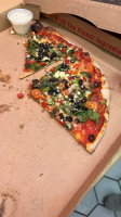 Mikey's Pizza food