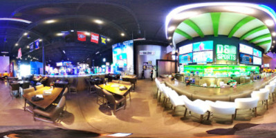 Dave Buster's inside
