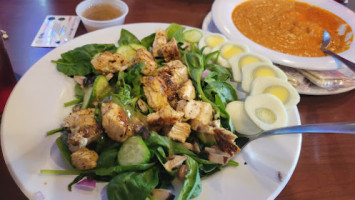 Schultz Dooley's Pub food