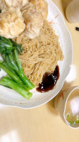 Hǎi Huáng Zhōu Fěn Miàn food