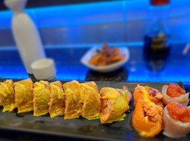 Sushi Cruise Ii food