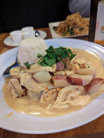 Thai Brothers food