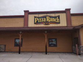 Pizza Ranch food