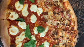 Mario's Pizza And food