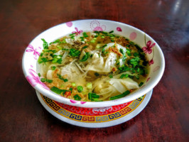 Vietnamese Noodle House inside
