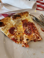 Grimaldi's Pizzeria- Grand Boulevard food