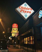 Obbie's Pizza outside