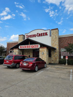 Spring Creek Barbeque outside