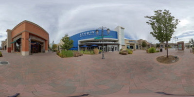 Studio Movie Grill Simi Valley outside