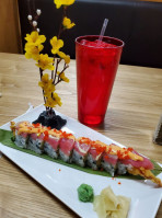 Red 8 Asian Cuisine Sushi food