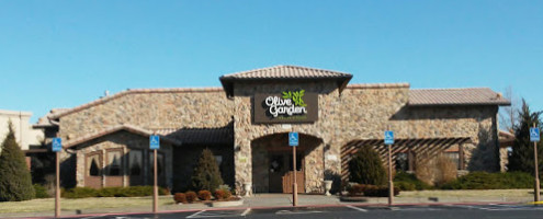 Olive Garden Wichita N Maize Rd inside