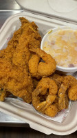 Rem Roc's Fried Chicken And Soul Food food