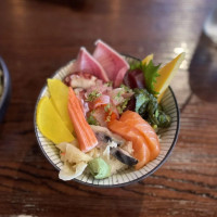 Omori Izakaya And Sushi inside