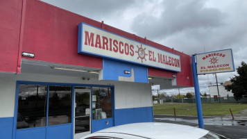 Mariscos El Malecon food