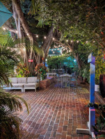 Mangoes Restaurant and Catering - Key West, FL outside