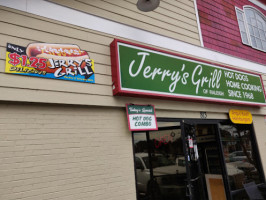 Jerry's Grill outside