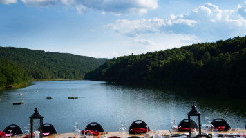 Lake Laura Beach food