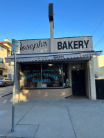 Joseph's Bakery outside