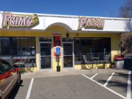 Primo Pizza outside