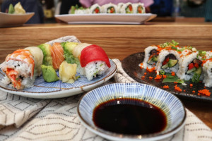 Kintsugi Sushi food