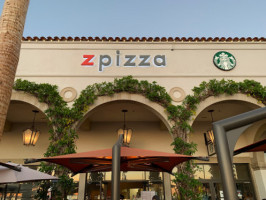 Zpizza Crystal Cove inside