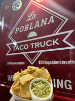 La Poblana Taco Truck food