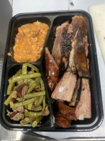 Uncle Clements Smoked Bbq food