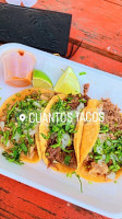 Cuantos Tacos inside