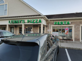 Lenny's Pizza Pasta outside
