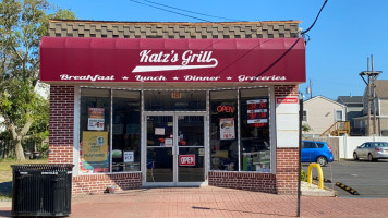 Katz Grill outside