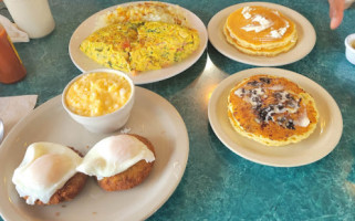 Continental House Of Pancakes food