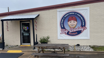 Big Daddy's Eatery outside