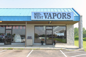 Midwest Vapors outside