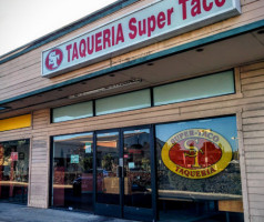 Super Tacos food