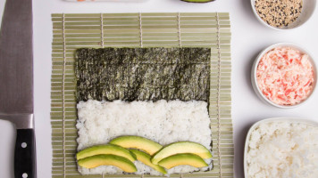 Sendana Sushi food