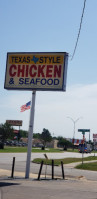 Texas Style Chicken & Seafood outside