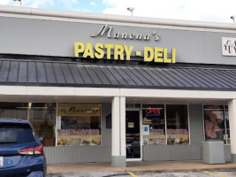 Manena's Pastry Shop Deli outside