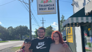 Papaw's Triangle West outside