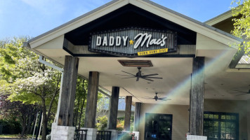 Daddy Mac's Down Home Dive food