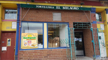 El Milagro Tortilla food