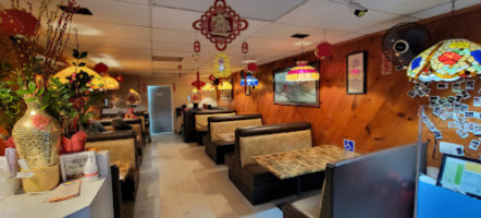 Mandarin Wong Chinese inside