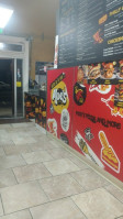 Moe's Pizza And More outside