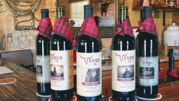 Vines 79 Winery Vineyard food