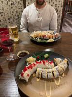 Yamachen's Sushi House food
