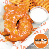 Wing It On! food