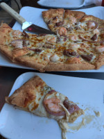 Ultimate California Pizza food