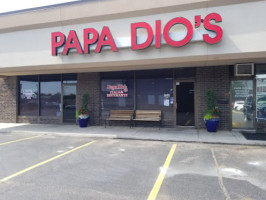 Papa Dio’s Italian Restaurant & Wine Bar outside