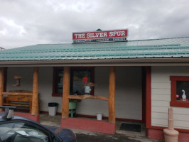 Silver Spur outside