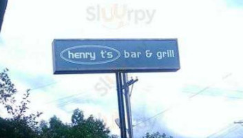 Henry T's Bar & Grill food